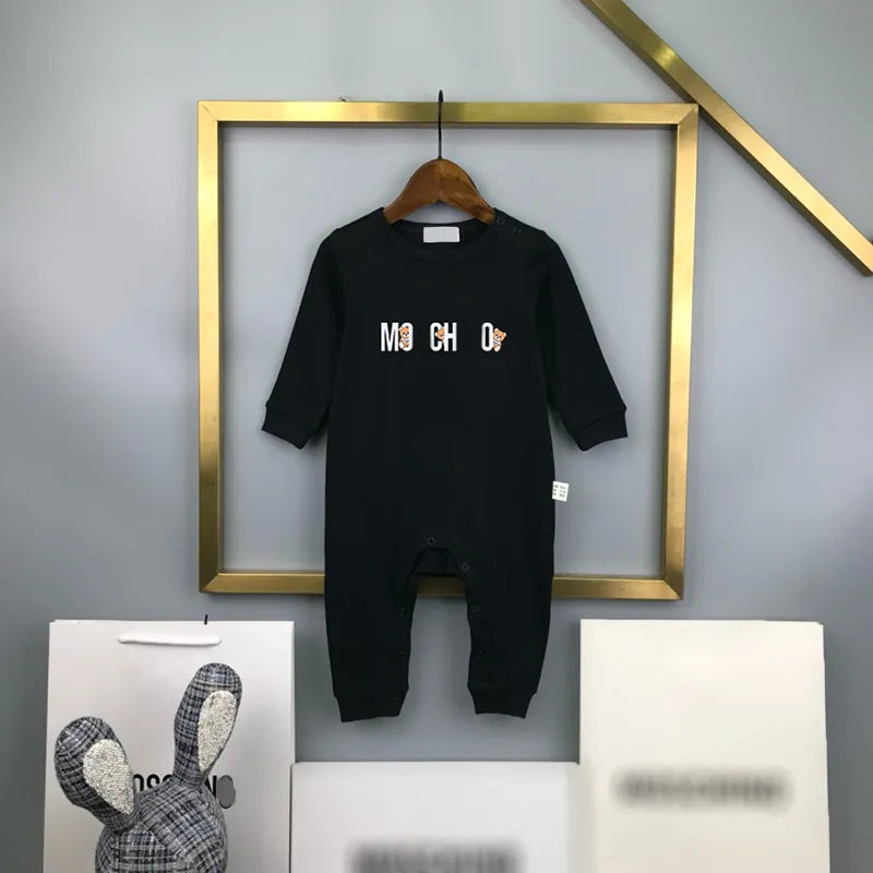Luxury Newborn Jumpsuits Designer Baby Rompers New Born Romper Brand Girls Boys Clothes Kids Overalls Jumpsuit For Babies Bodysuit CSD2401151-6