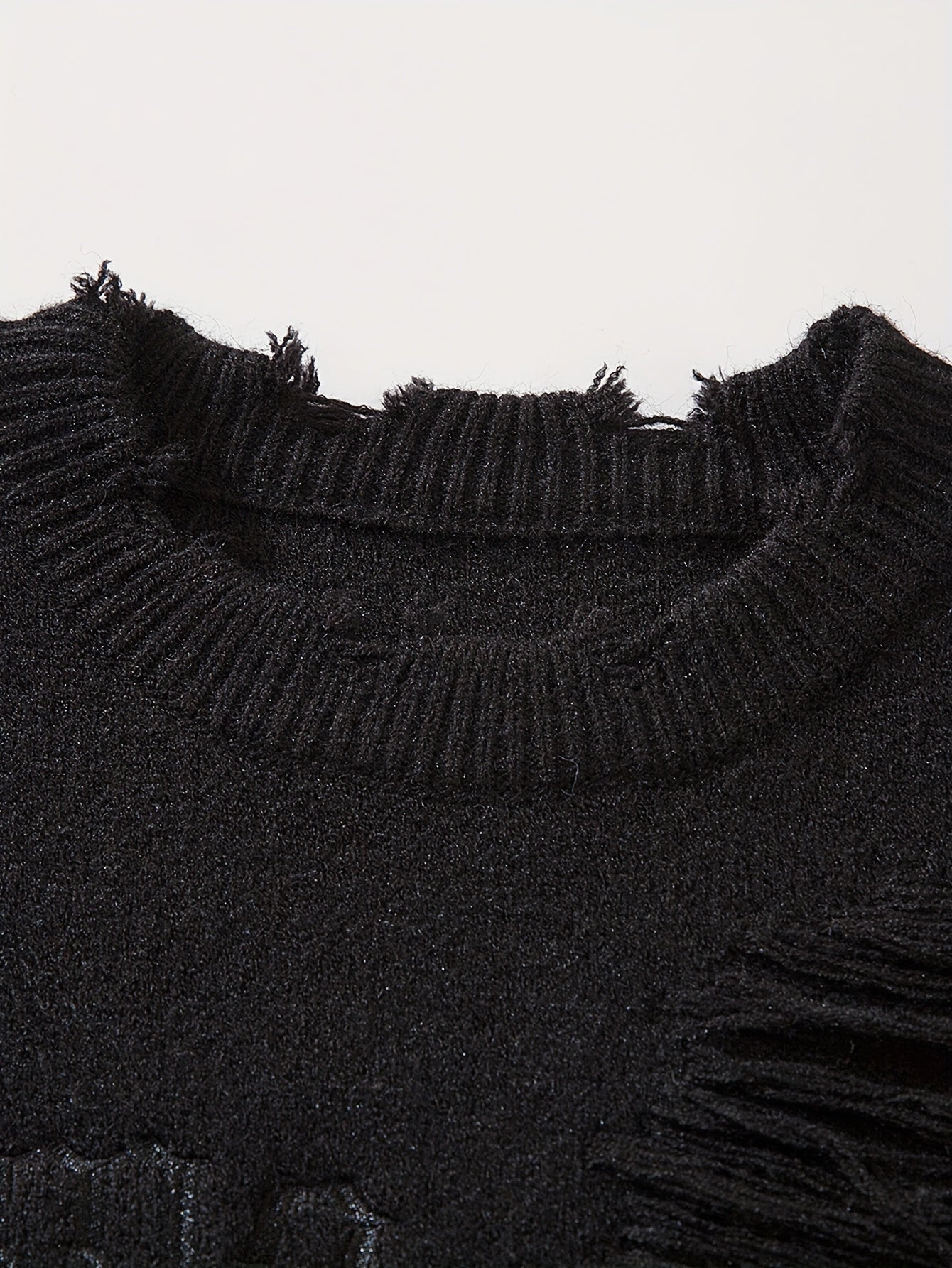 Stylish Letters Pattern Ripped Knitted Pullover Sweater - Breathable, Casual, Long Sleeve, Crew Neck, Soft, Comfortable Top for City Walk, Street Hanging, Outdoor Activities, K-pop Fashion - Perfect for Men's Daily Wear