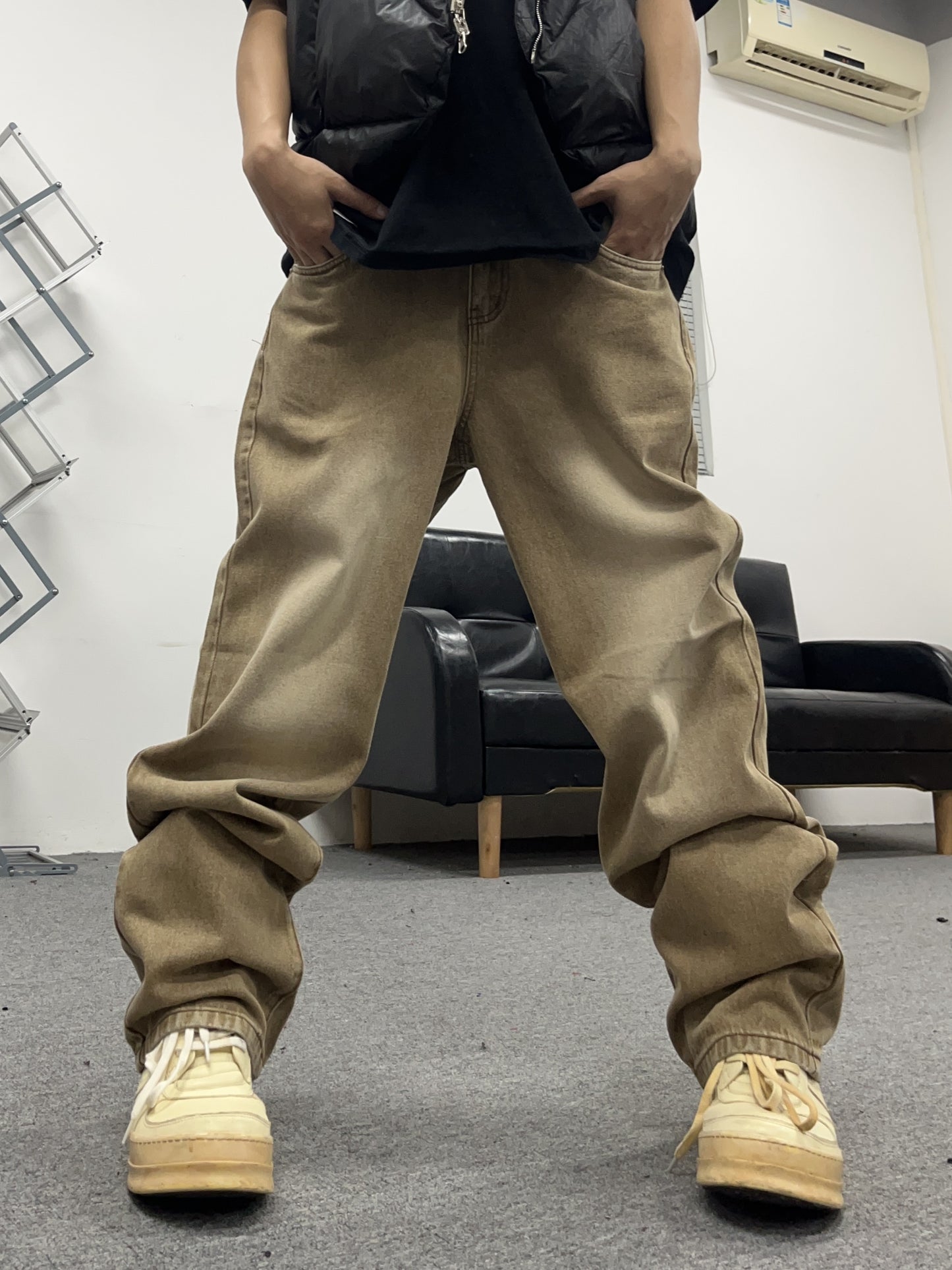 Mens Comfortable Loose Fit Wide Leg Jeans - Chic Street Style Denim Pants for Fashionable Men - High-Quality, Durable, and Sophisticated Design