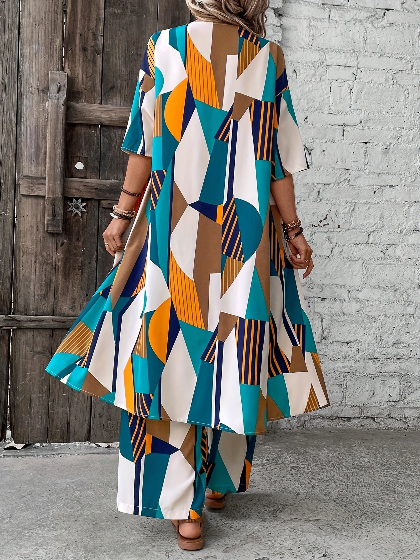 Chic Geometric Print Womens Pantsuit Set - Open Front Long Shirt & Wide Leg Pants - Stylish Casual Outfits for Fashion-Forward Ladies