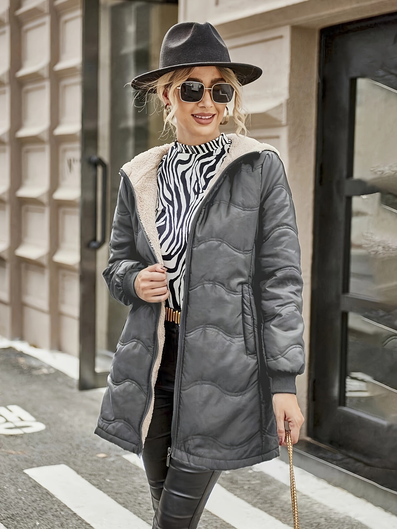 Winter Warmth Quilted Down Jacket - Cotton-Padded Jacket Coat with Full Zip, Long Sleeve, Hooded, Dual Pockets, Solid Color, Casual Style for Women - Perfect for Cold Weather
