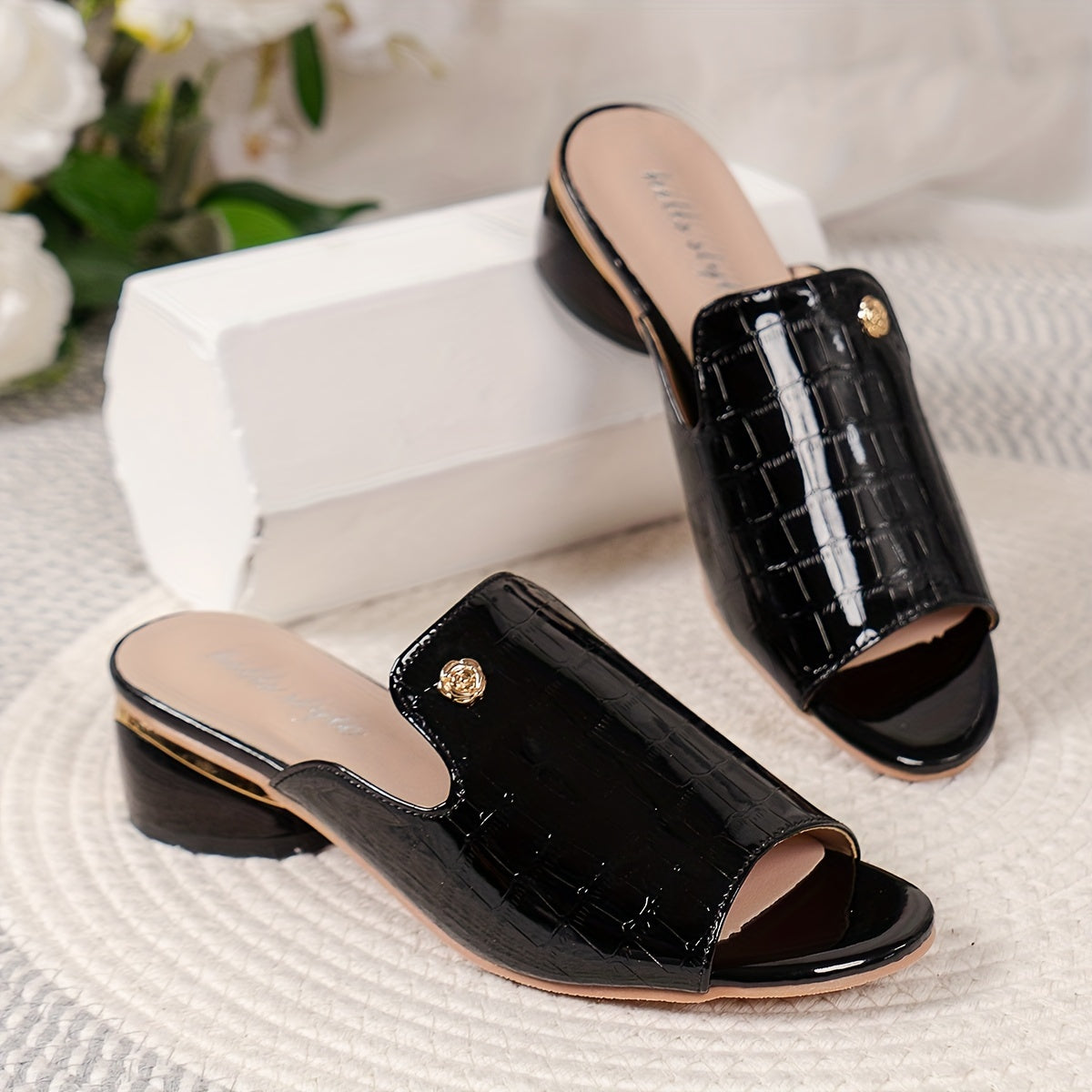 Stylish Crocodile Pattern Chunky Heel Sandals - Fashionable Open-Toe Dress Pumps with Slip-On Design, Comfortable Wear, and Chic Style - Perfect for Formal Occasions and Night Out