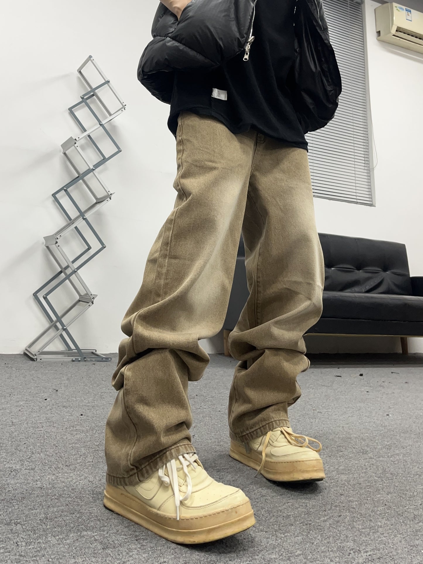 Mens Comfortable Loose Fit Wide Leg Jeans - Chic Street Style Denim Pants for Fashionable Men - High-Quality, Durable, and Sophisticated Design