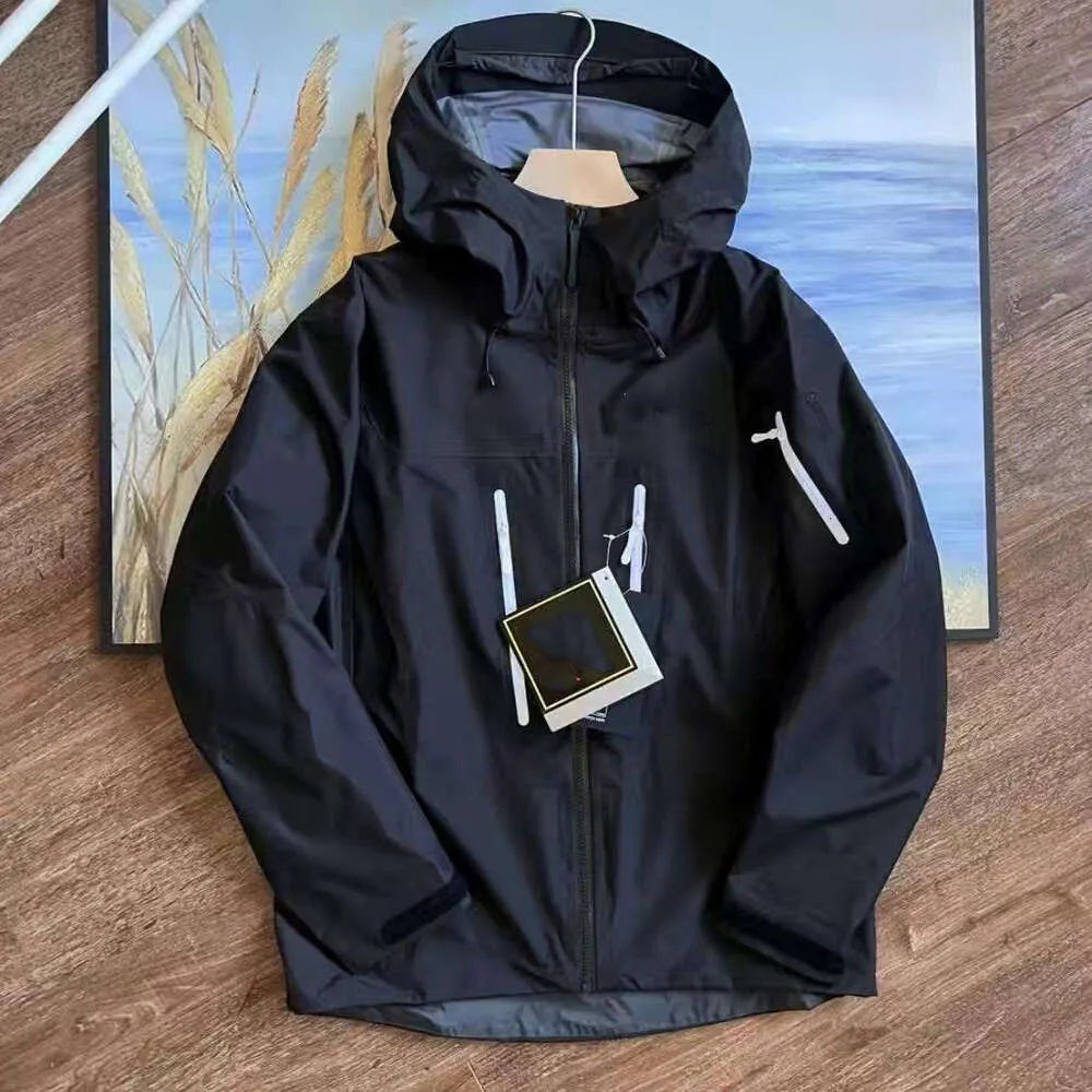 Designer jacket Mens Jacket outdoor zipper jacket Lt Windproof and waterproof mountain skiing Windproof and Breathable Single Layer Hard Shell