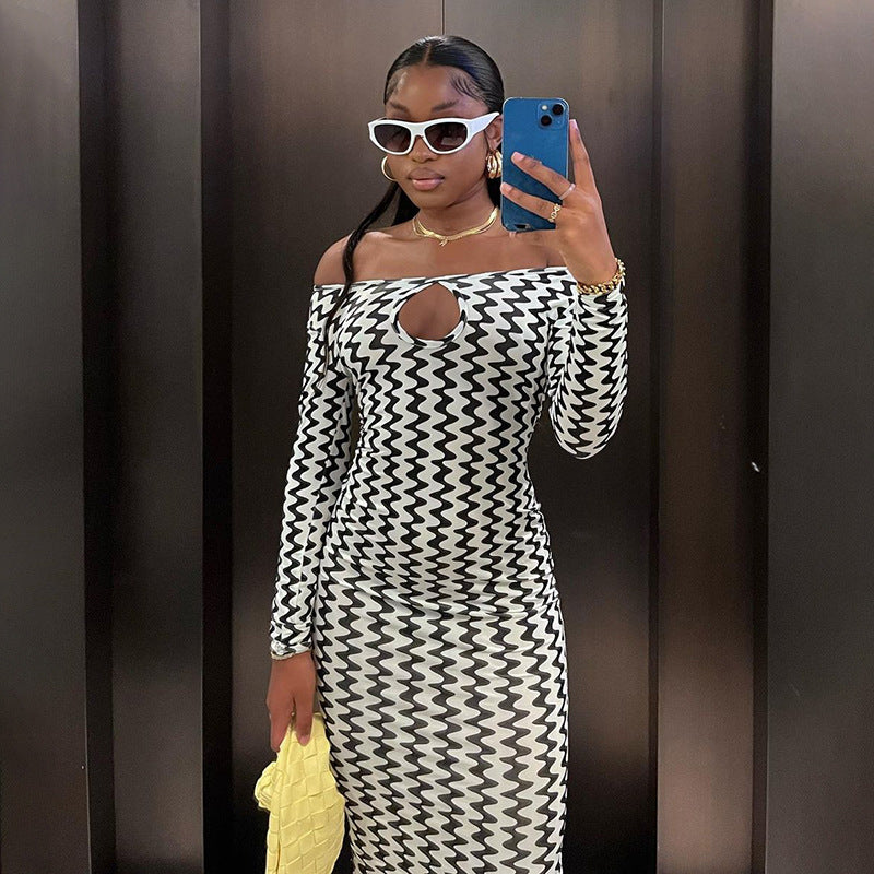 LOVECCR Europe, America autumn and winter explosive new one-word collar hollow long-sleeved corrugated printing dress foreign trade wholesale women's clothing