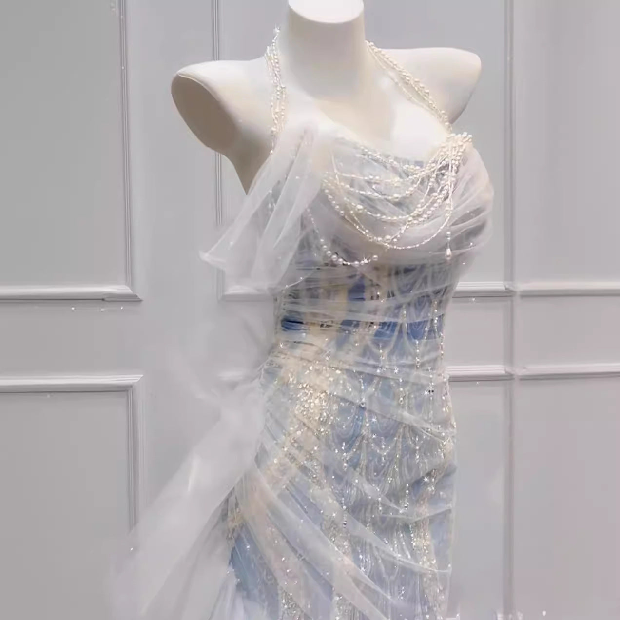 LOVECCR Light Blue Host Star Toast Clothing Halter Model Catwalk Beaded Annual Meeting Mermaid 18-Year-Old Adult Dress