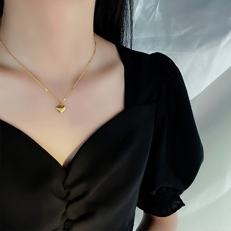 Wenjian Love Heart Necklace New Women's Summer Clavicle Chain Simple Temperament Entry Lux Necklace Peach Heart Titanium Steel