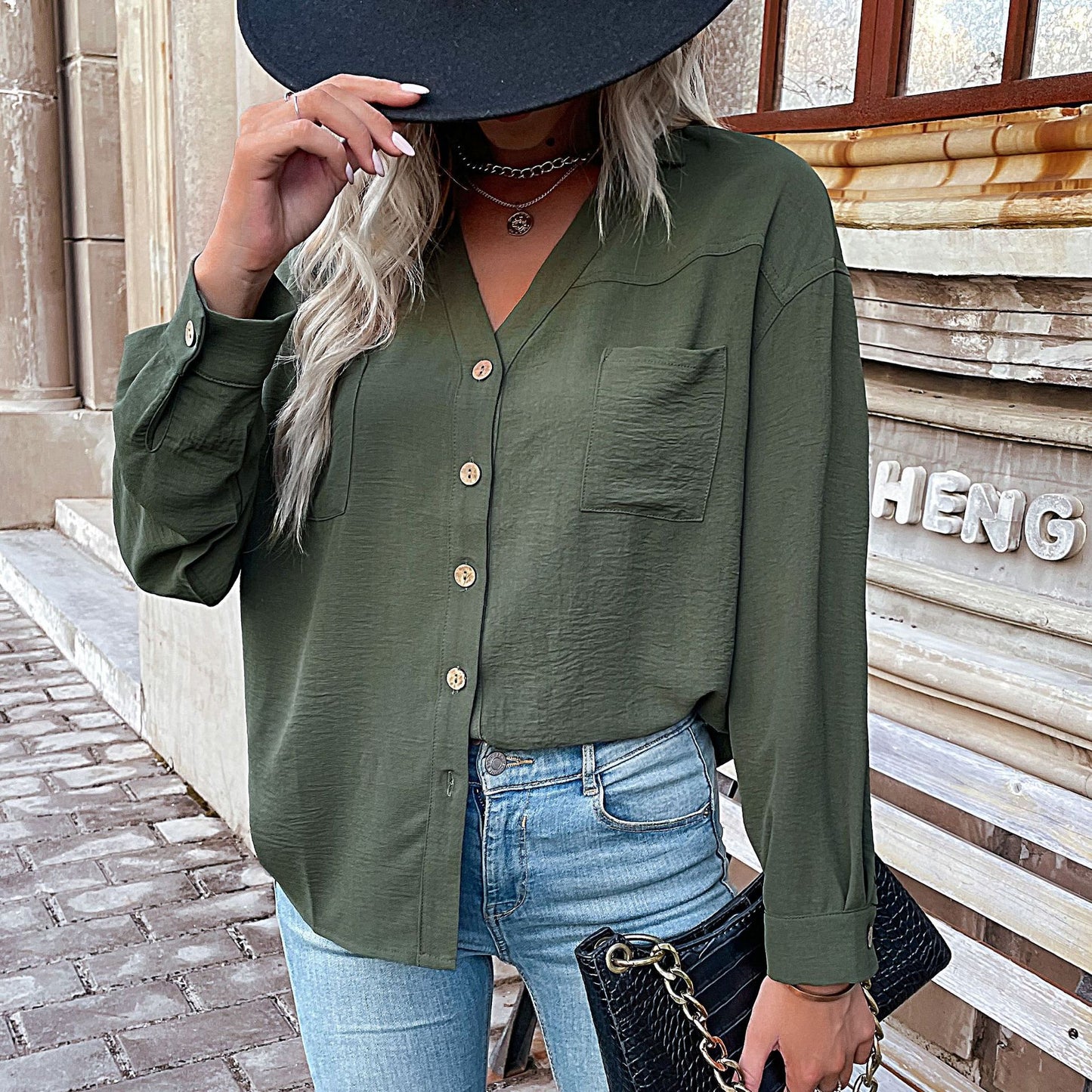 LOVECCR Hot autumn new foreign trade 2025 cardigan shirt lapel pocket casual commuter shirt women