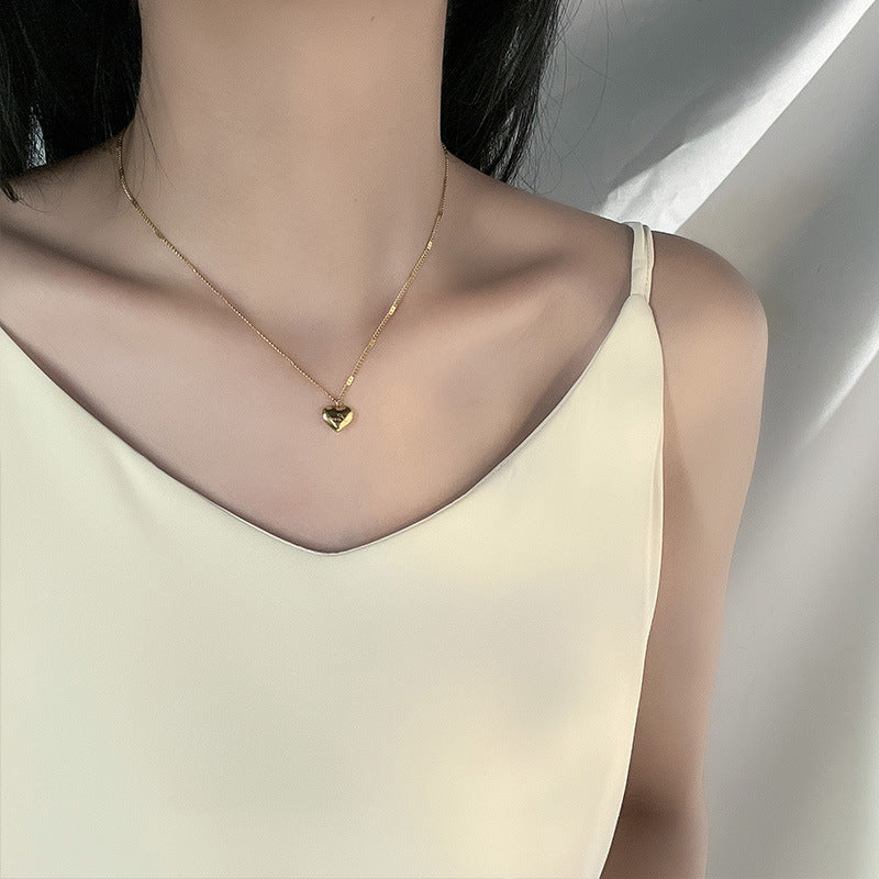Wenjian Love Heart Necklace New Women's Summer Clavicle Chain Simple Temperament Entry Lux Necklace Peach Heart Titanium Steel