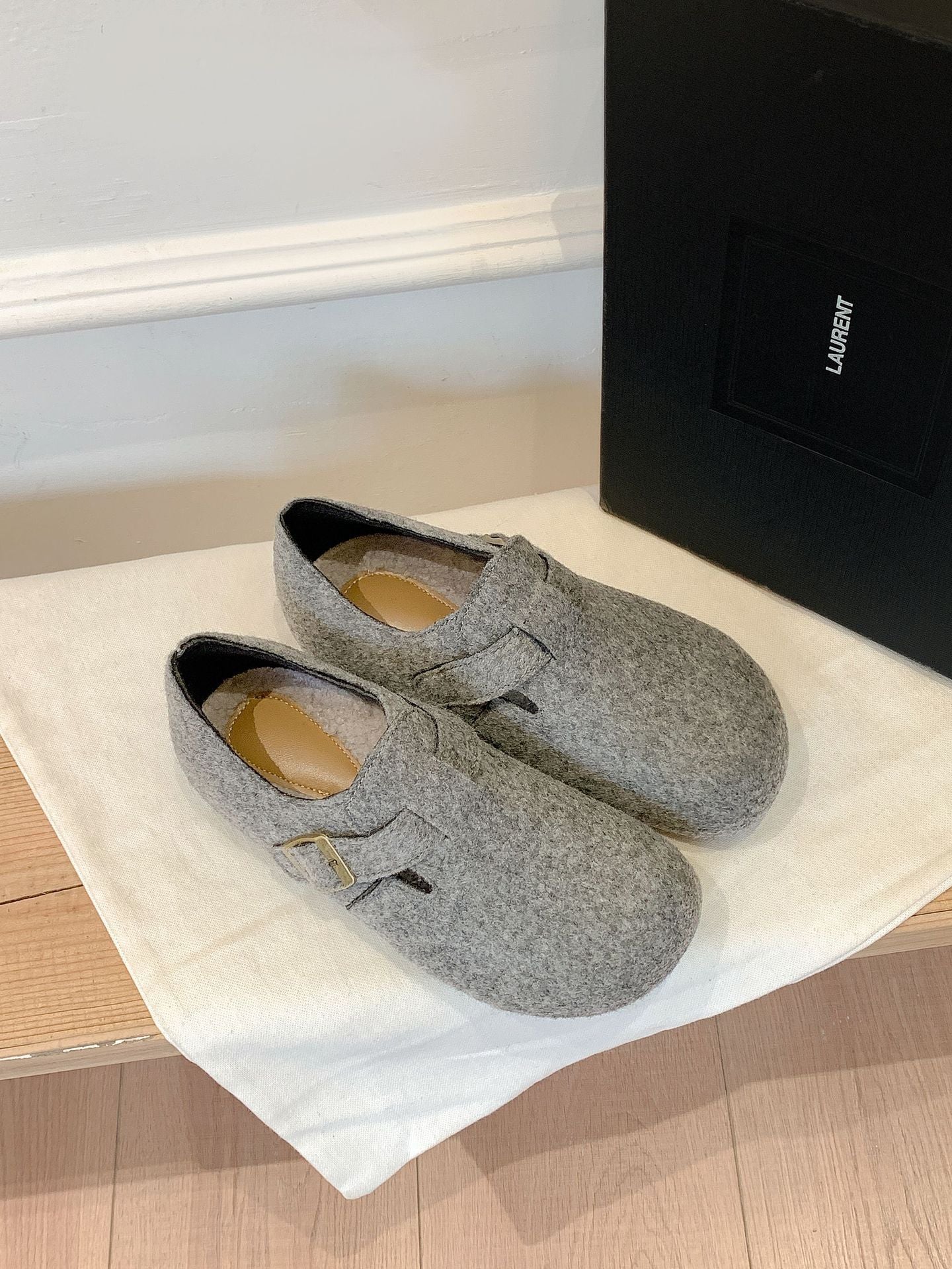 2025 2025 autumn new fashionable non-slip warm velvet inner height increase fluff half drag outer wear thick-soled Birkenstock women's shoes autumn