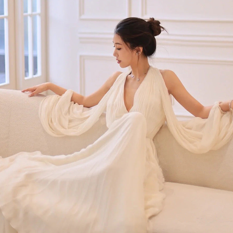 LOVERCCR New Chinese Style Morning Gowns Female Bride Wedding Engagement Toast Dress Mori Style Halter Seaside Travel Photography Lightweight Wedding Dress Dress