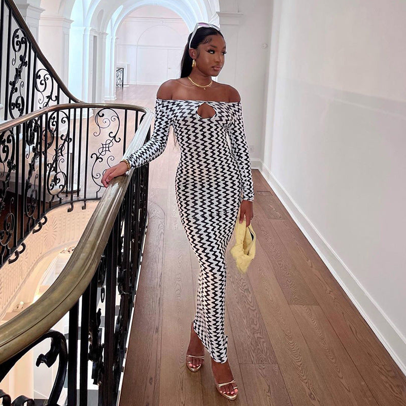 LOVECCR Europe, America autumn and winter explosive new one-word collar hollow long-sleeved corrugated printing dress foreign trade wholesale women's clothing