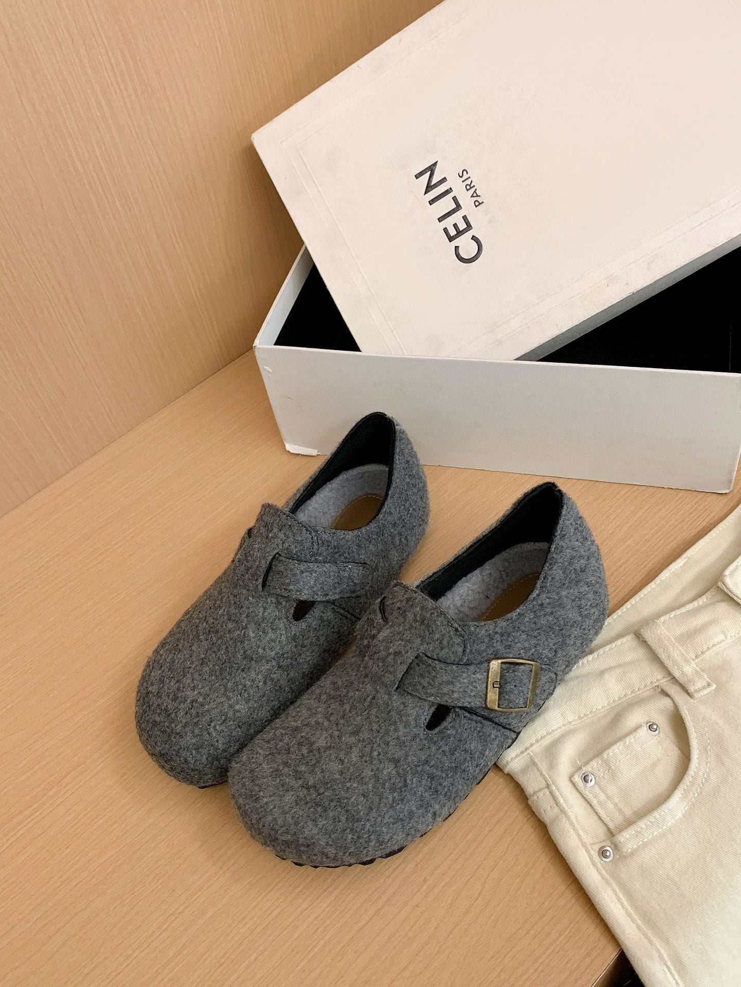 2025 2025 autumn new fashionable non-slip warm velvet inner height increase fluff half drag outer wear thick-soled Birkenstock women's shoes autumn