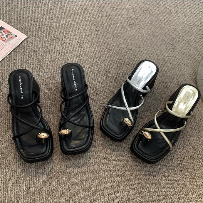 loveccr Chunky Heel High Heel Cross Toe Covering Sandals Women's Summer Outdoor Wear New Internet Celebrity Super Hot High-Grade Small