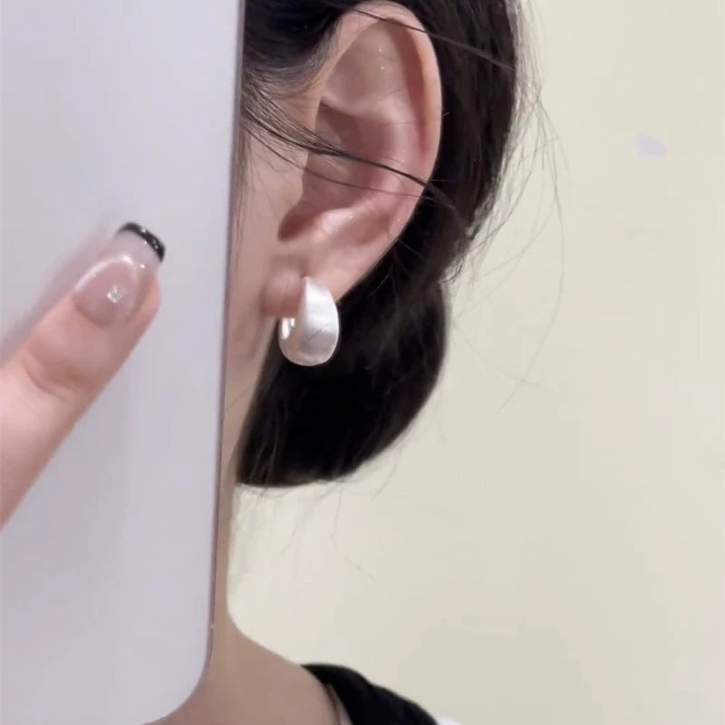 Premium brushed water drop loop ear buckle niche design simple earrings earrings femininity versatile earrings