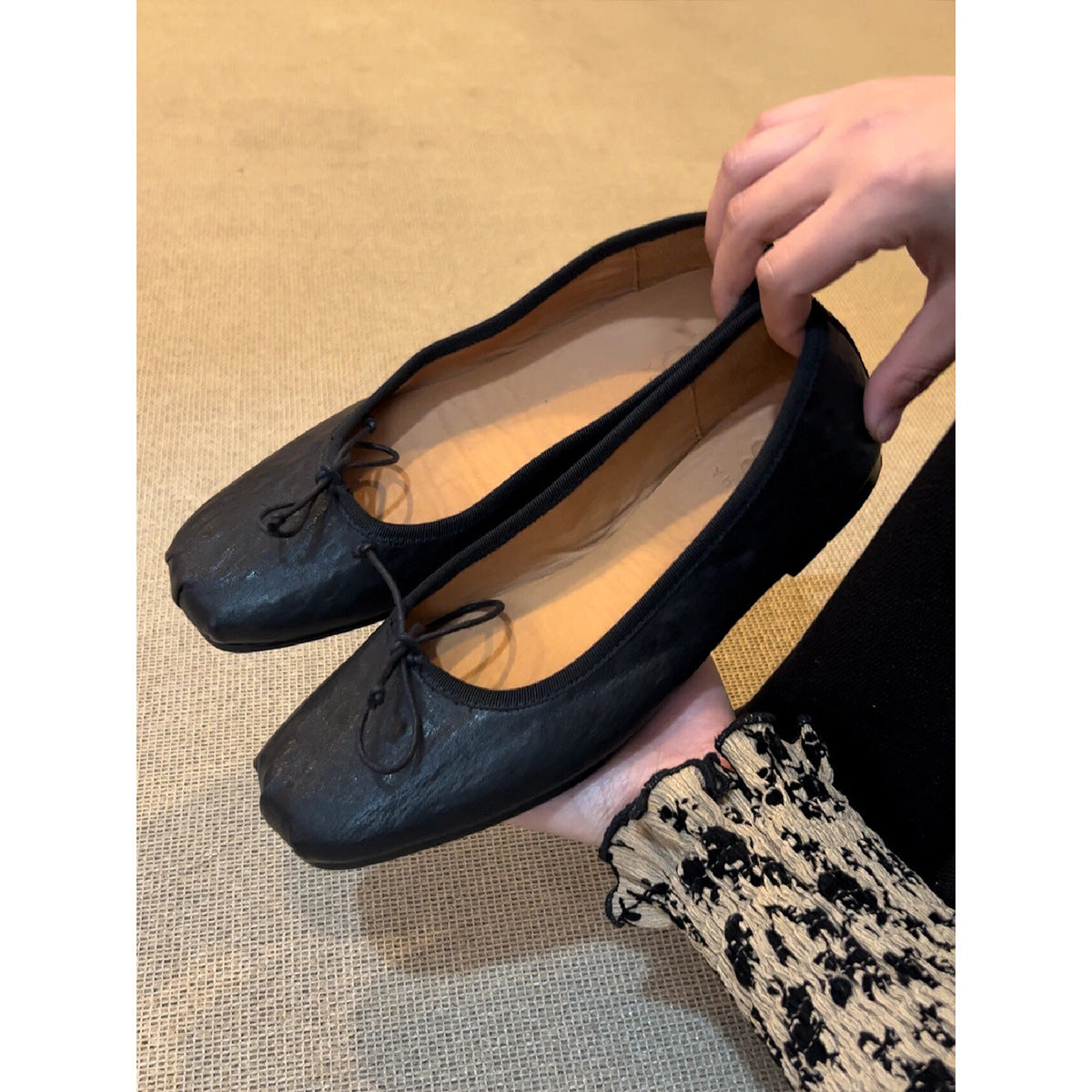 2025 Cowhide version~ Leather ballet shoes for women to wear bows, temperament, shallow mouth flat sole shoes, retro grandma shoes