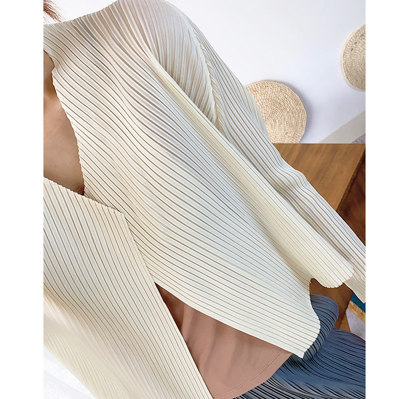 2025 Small cardigan jacket women's short thin and versatile spring and autumn women's clothing outer pleated textured top high-end sense