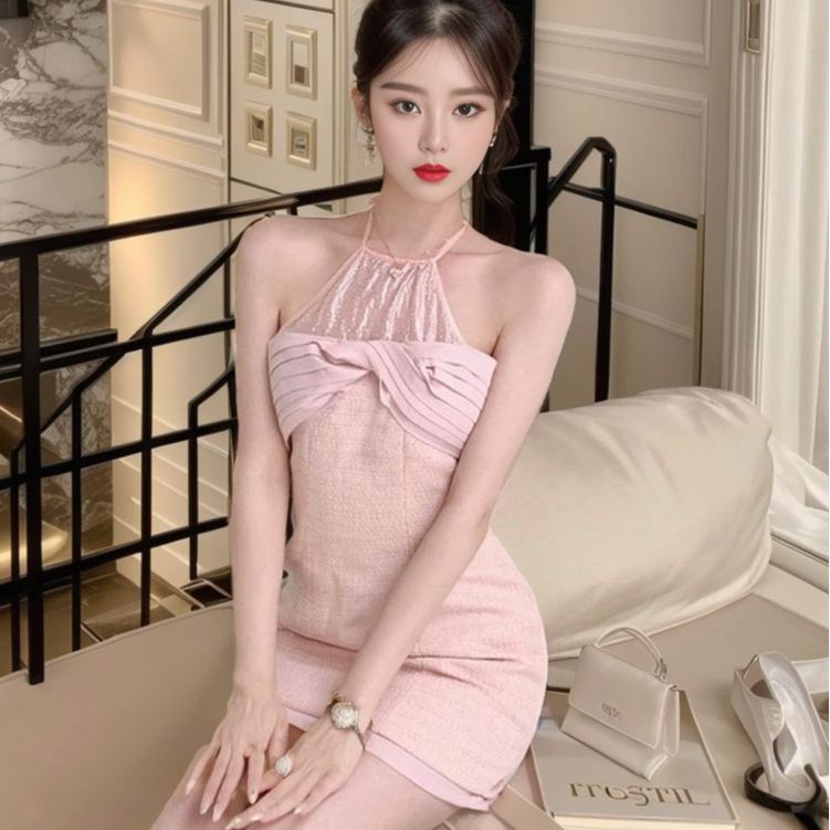 Soft and natural posture with its own chest pad, neck fairy dress, female vacation style waist and thin chiffon dress L4088