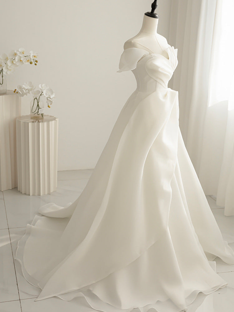 LOVECCR Light Wedding Dress New Main Yarn Bride Small Wedding Veil Advanced Texture Tube Top Simple Floor-Length Women