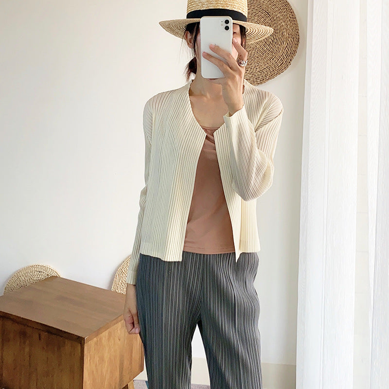 2025 Small cardigan jacket women's short thin and versatile spring and autumn women's clothing outer pleated textured top high-end sense