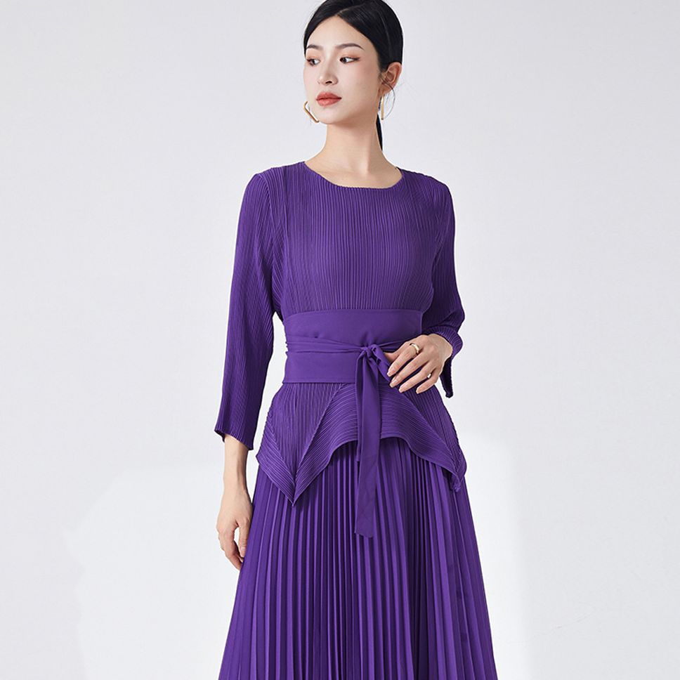 2025 Spring and summer new women's clothing long-sleeved T-shirt women's high-end pleated texture bottoming shirt versatile solid color textured top women