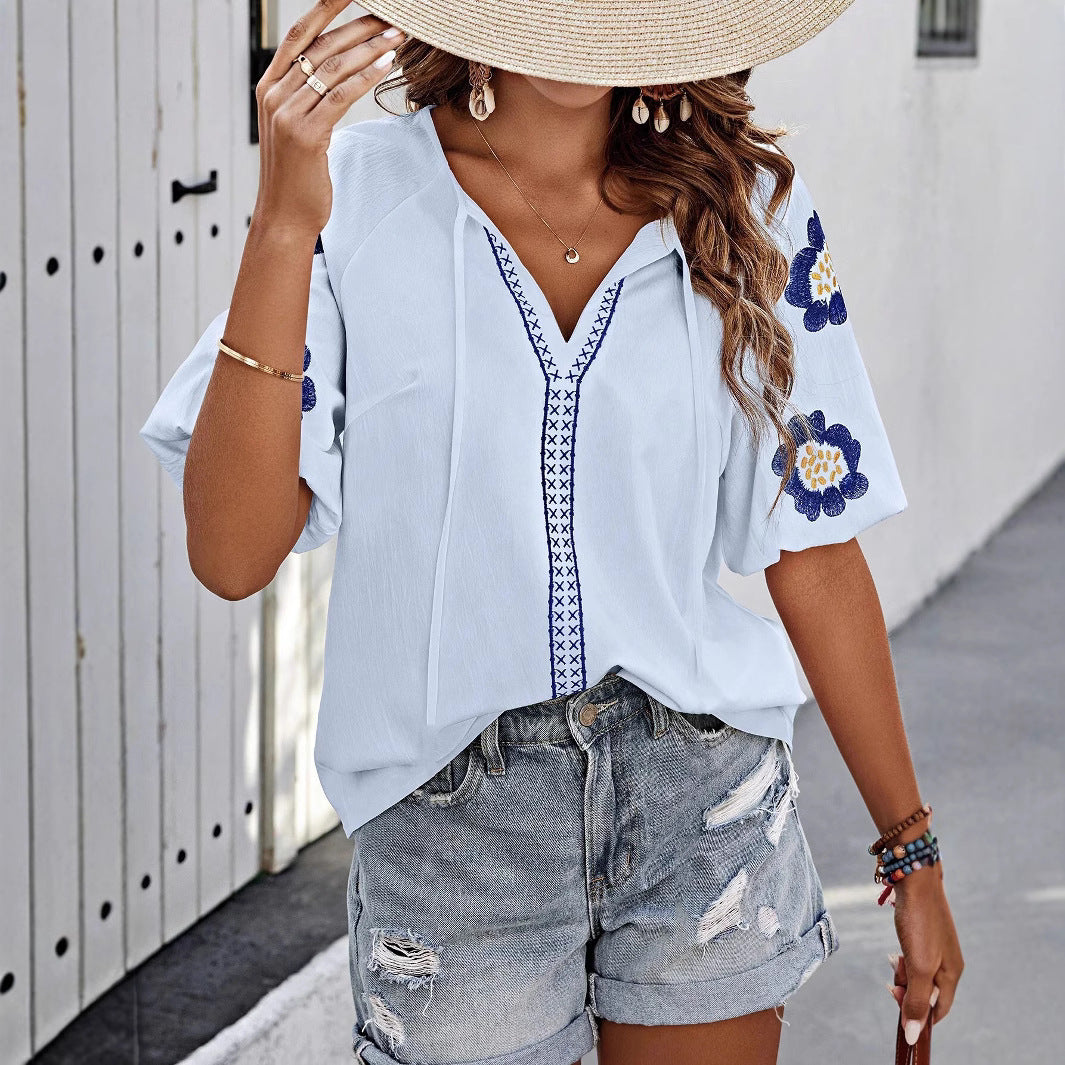 2025 spring, autumn and winter new New long-sleeved shirt design sense V-neck solid color loose top autumn shirt