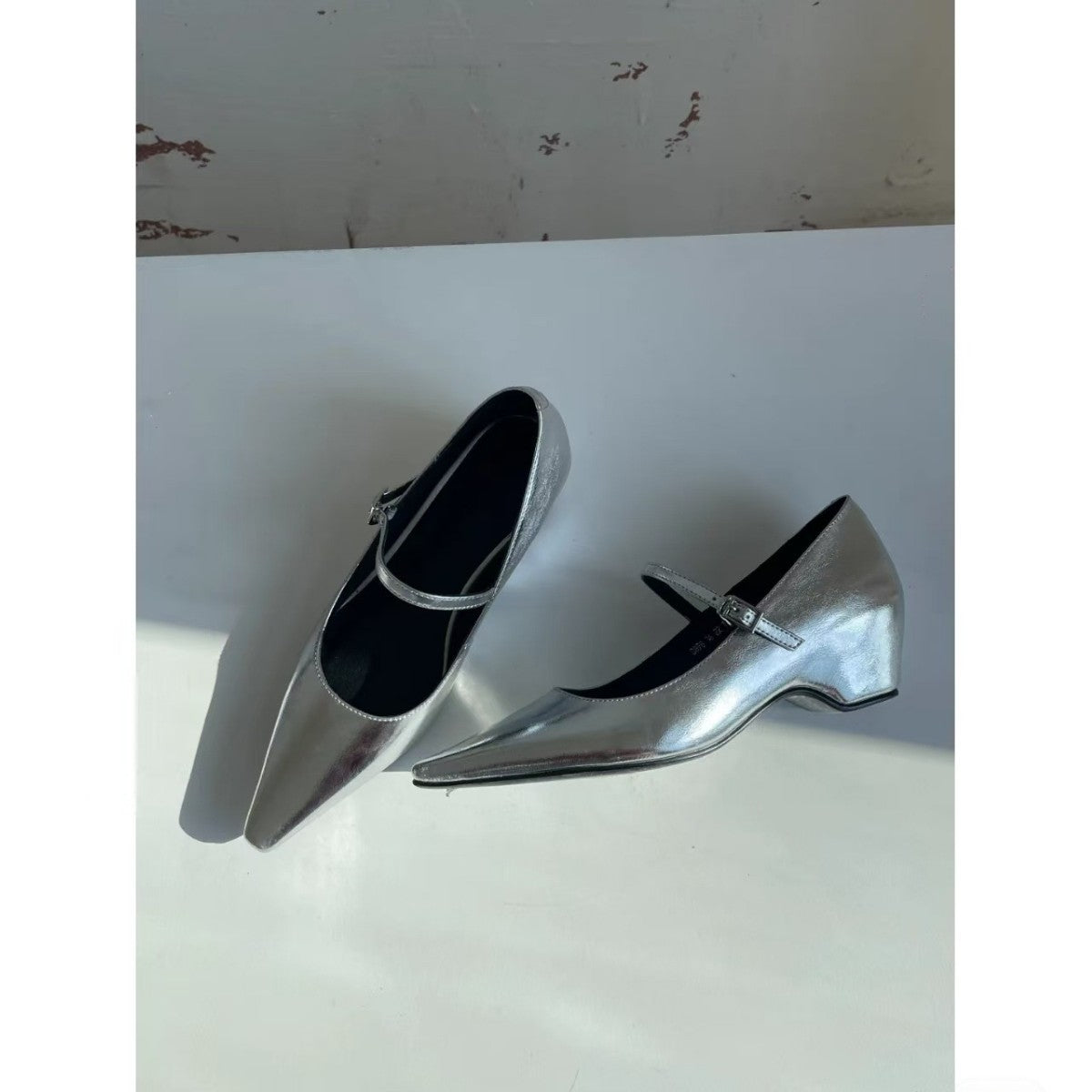2025 Viral trends inner height increase 2025 Mary Jane women's shoes patent leather commuter pointed thick heel high heel shallow mouth single shoes