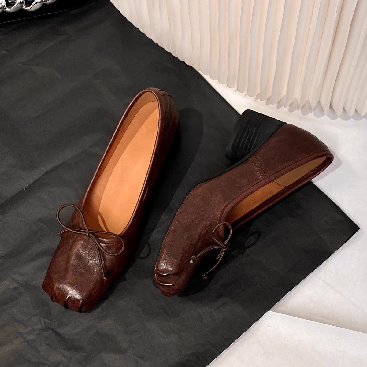 2025 Sheepskin version~ retro pleated washed leather made old square pig nose thick heel shallow mouth ballet shoes single shoes women