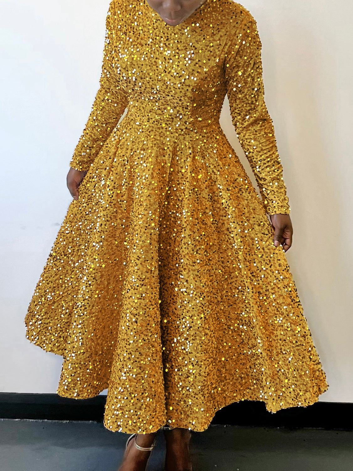 LOVERCCR D469 Cross-Border New Arrival Women's round Neck Long Sleeve Pure Color Sequins High Waist Temperament Mid-Length Formal Dress European and American Style Dress