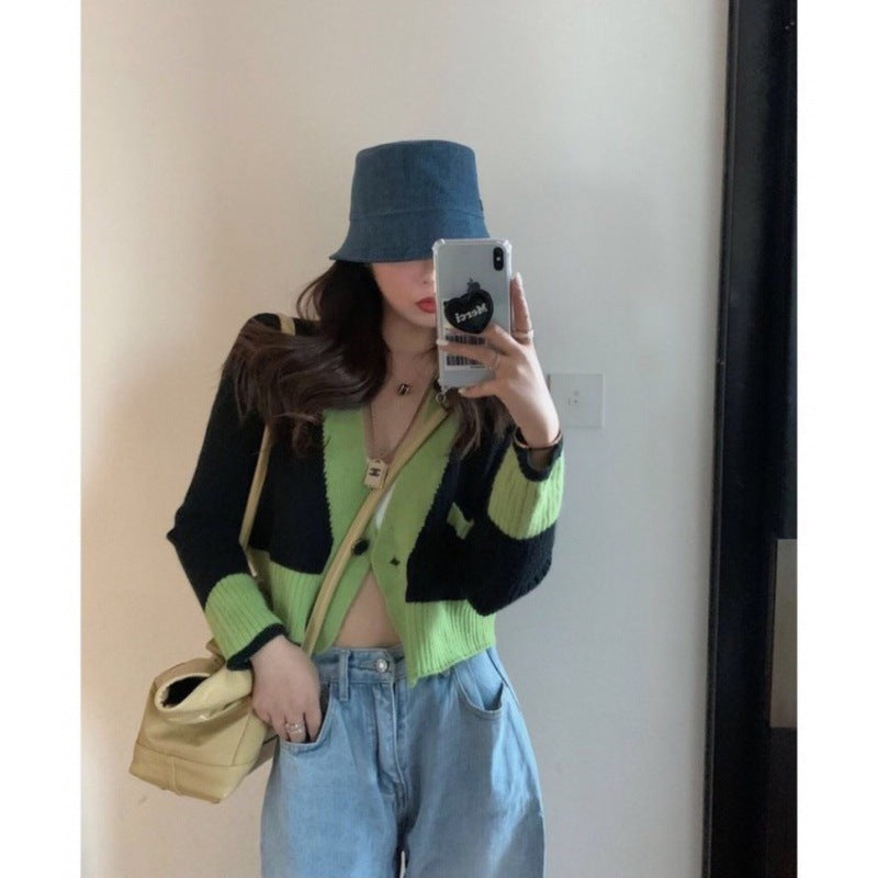 Sweater age-reducing jacket lazy style autumn wear short small color matching top versatile Internet celebrity super fire knitted cardigan