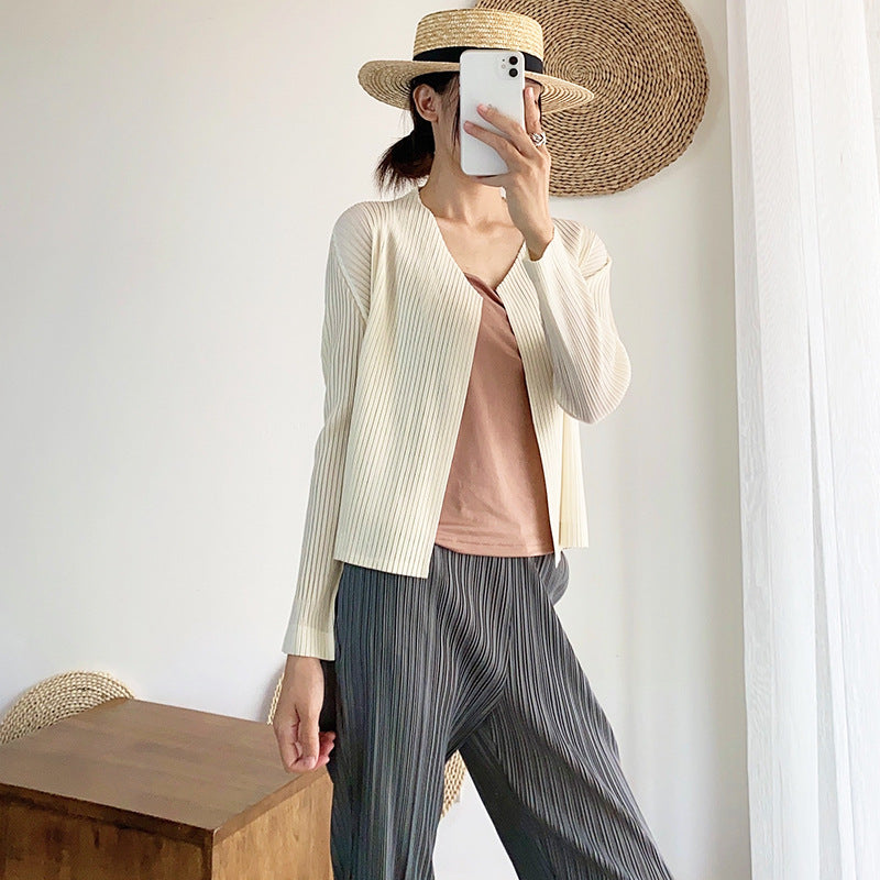 2025 Small cardigan jacket women's short thin and versatile spring and autumn women's clothing outer pleated textured top high-end sense