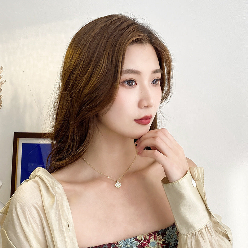 Clover Necklace for Women Korean Style Elegant Simple and Fashionable Summer Wild Clavicle Chain Accessories Girlfriends Jewelry