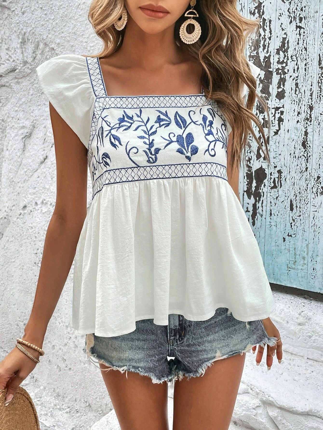 2025 New women's clothing summer new embroidered lace-up square collar flying sleeves ruffle edge top women