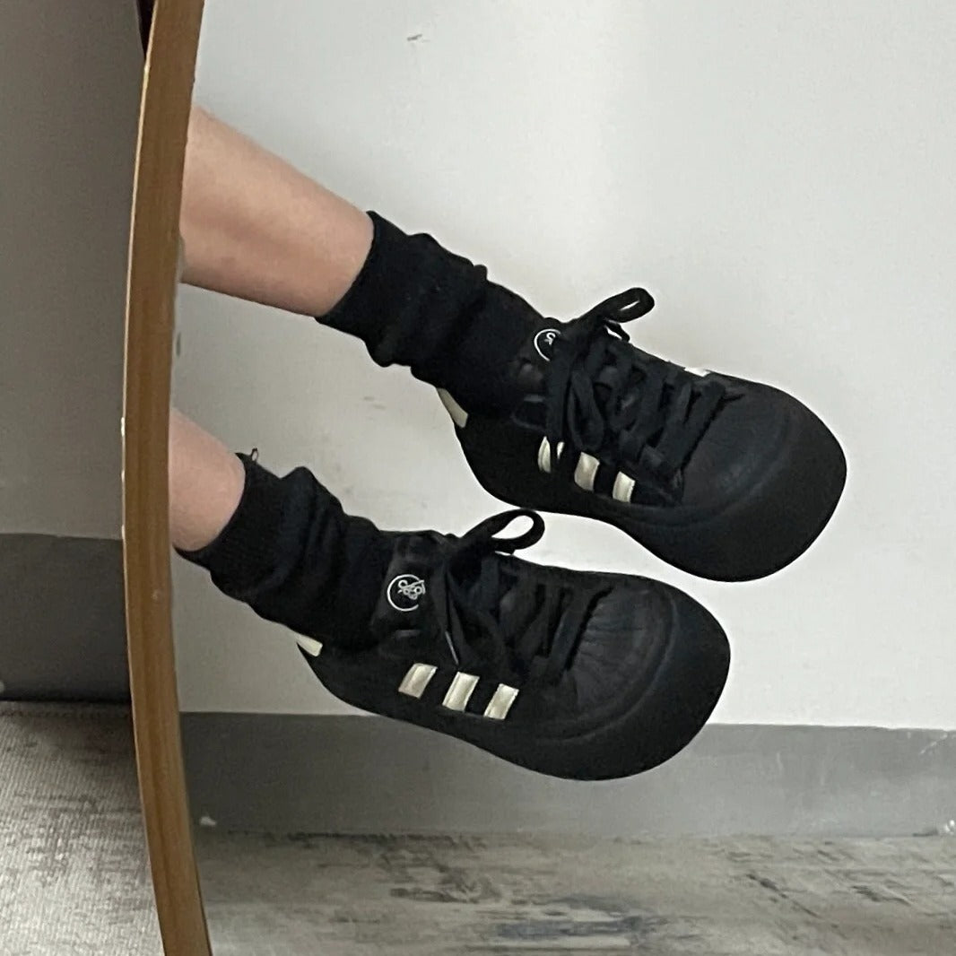 loveccr Niche Black Shoes Women's Autumn and Winter New Platform Sneakers Women's Versatile Shell Toe Sports Casual Shoes Height Increasing