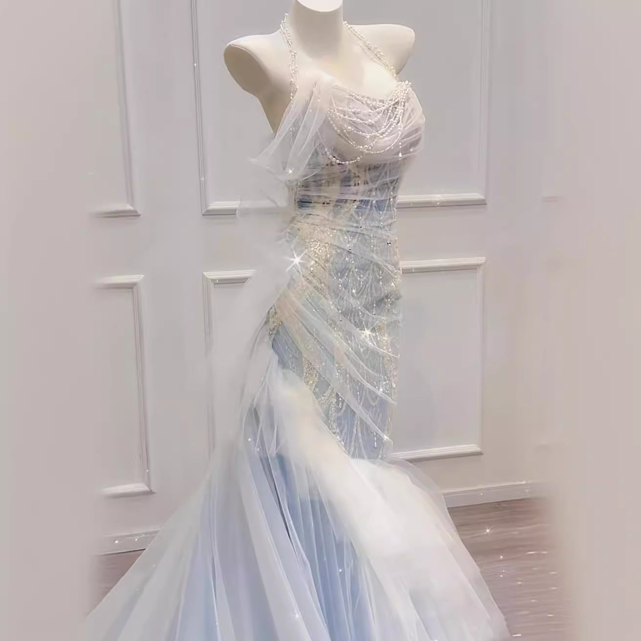 LOVECCR Light Blue Host Star Toast Clothing Halter Model Catwalk Beaded Annual Meeting Mermaid 18-Year-Old Adult Dress
