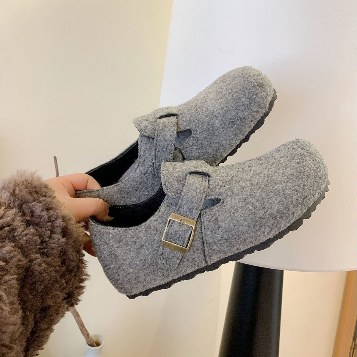 2025 2025 autumn new fashionable non-slip warm velvet inner height increase fluff half drag outer wear thick-soled Birkenstock women's shoes autumn