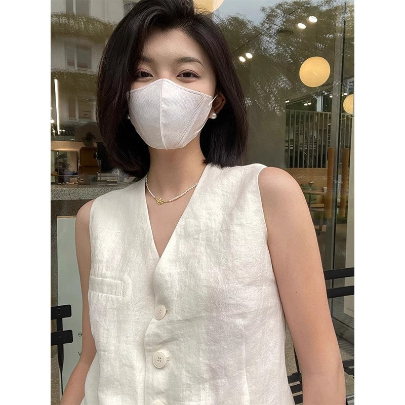 White cotton and linen vest suit women's summer 2025 new fashion temperament capable fragrant top shorts two-piece set