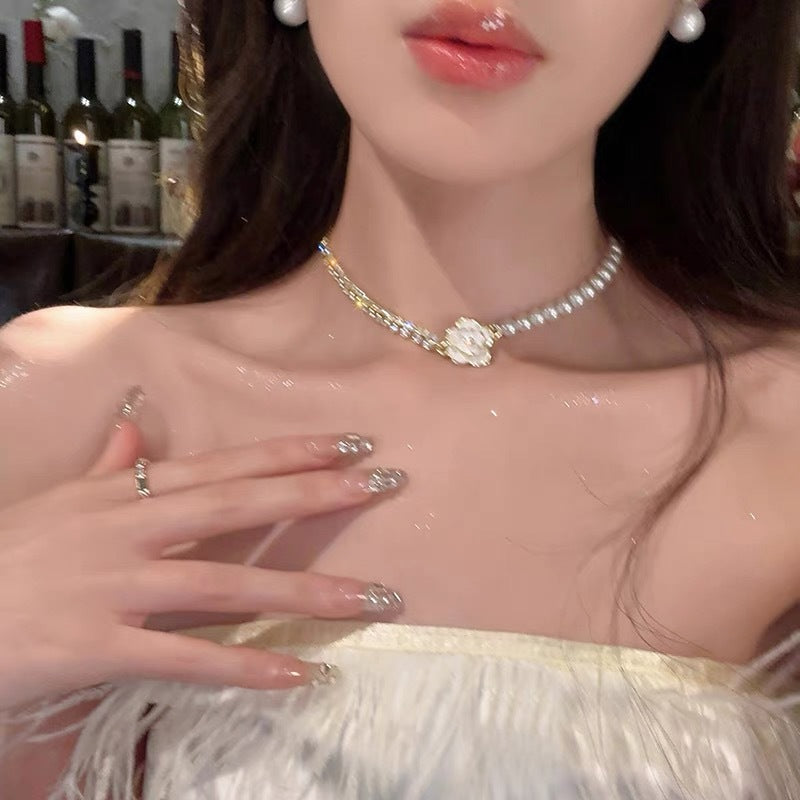 Camellia Love ~ Retro Camellia Pearl Necklace Women's Light Luxury Minority Design Sense Clavicle Chain Neck Chain