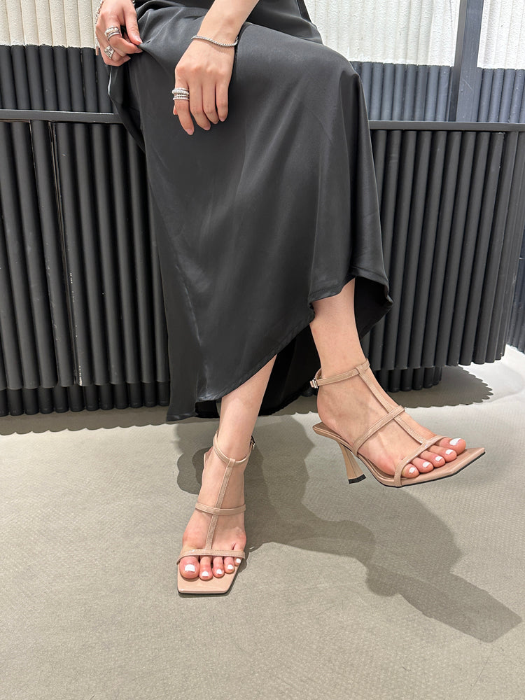 loveccr South Korea Roman Shoes Summer New Square Toe Open Toe Stiletto Heel Sexy Fashion Women's Sandals Thin Cross Straps