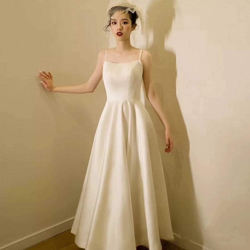 LOVECCR Sexy Strap Light Wedding Dress Bride Simplicity Graceful Satin Wedding Veil Mori Style Registration Dinner Suit