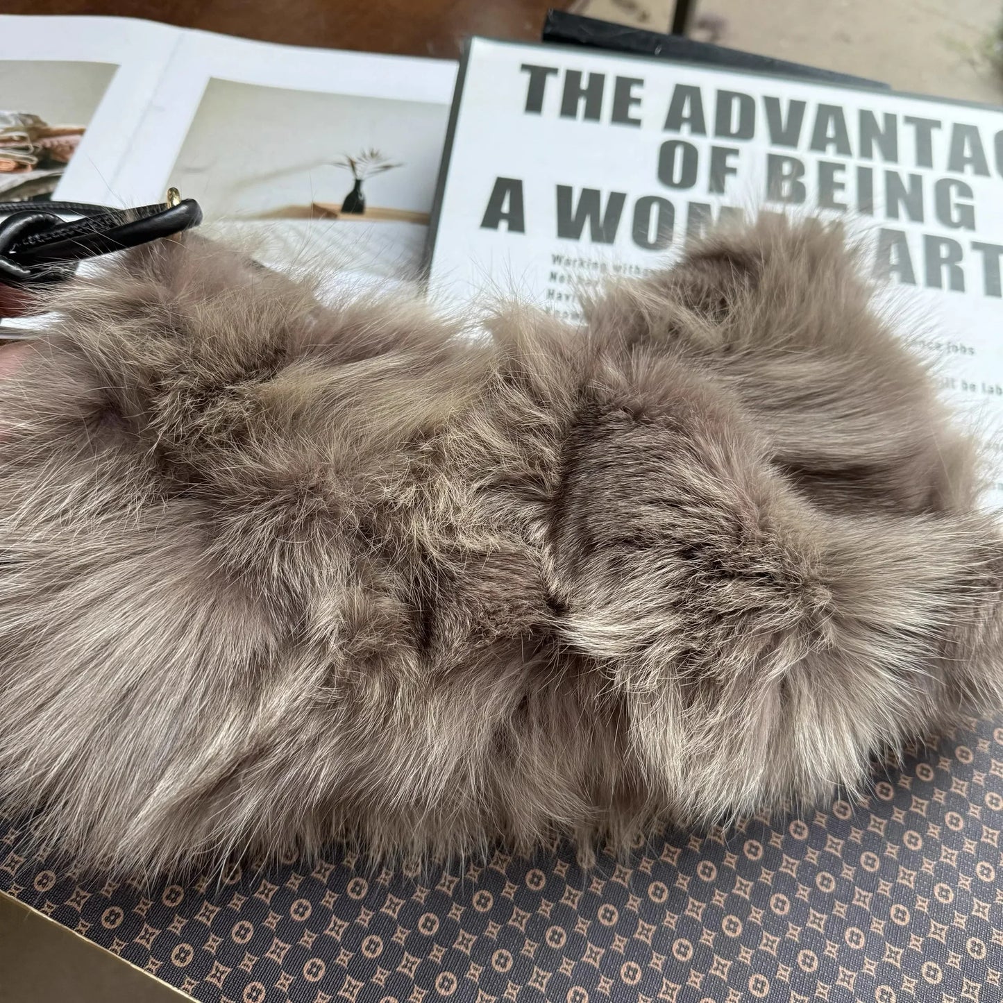 eybag - NEW Real Fox Fur Woman Ladies Crossbody Bags Designer Luxury Handbags Women Handbag Shoulder Bag Fuzzy Fluffy Tote Bag