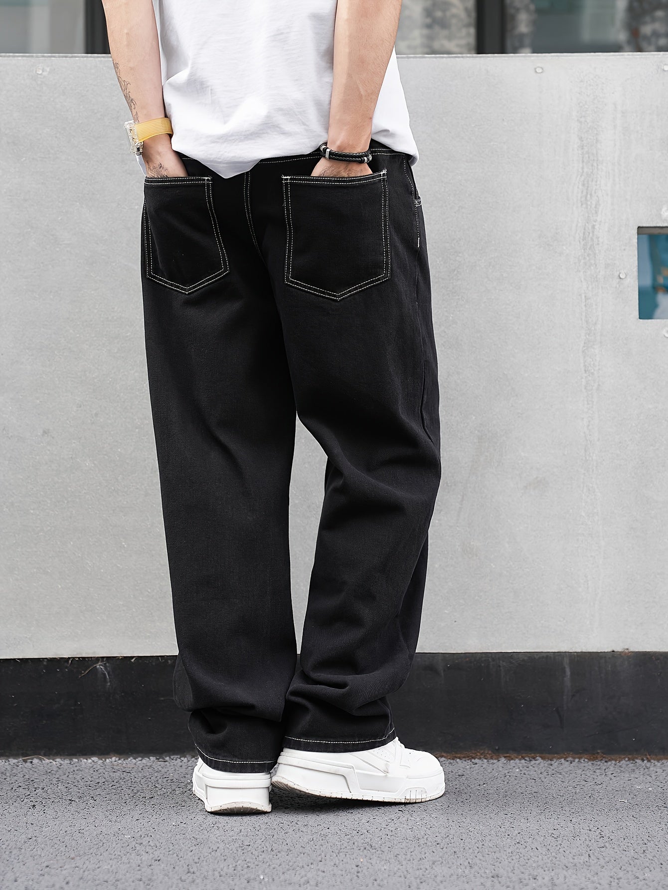Relaxed Fit Solid Denim Jeans for Men - Comfortable Cotton Blend Pants with Multiple Pockets for Outdoor Activities and Casual Daily Wear - Durable and Breathable Fabric for Year-Round Comfort