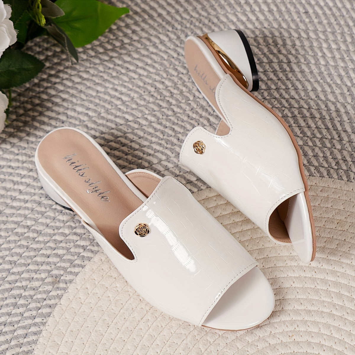 Stylish Crocodile Pattern Chunky Heel Sandals - Fashionable Open-Toe Dress Pumps with Slip-On Design, Comfortable Wear, and Chic Style - Perfect for Formal Occasions and Night Out