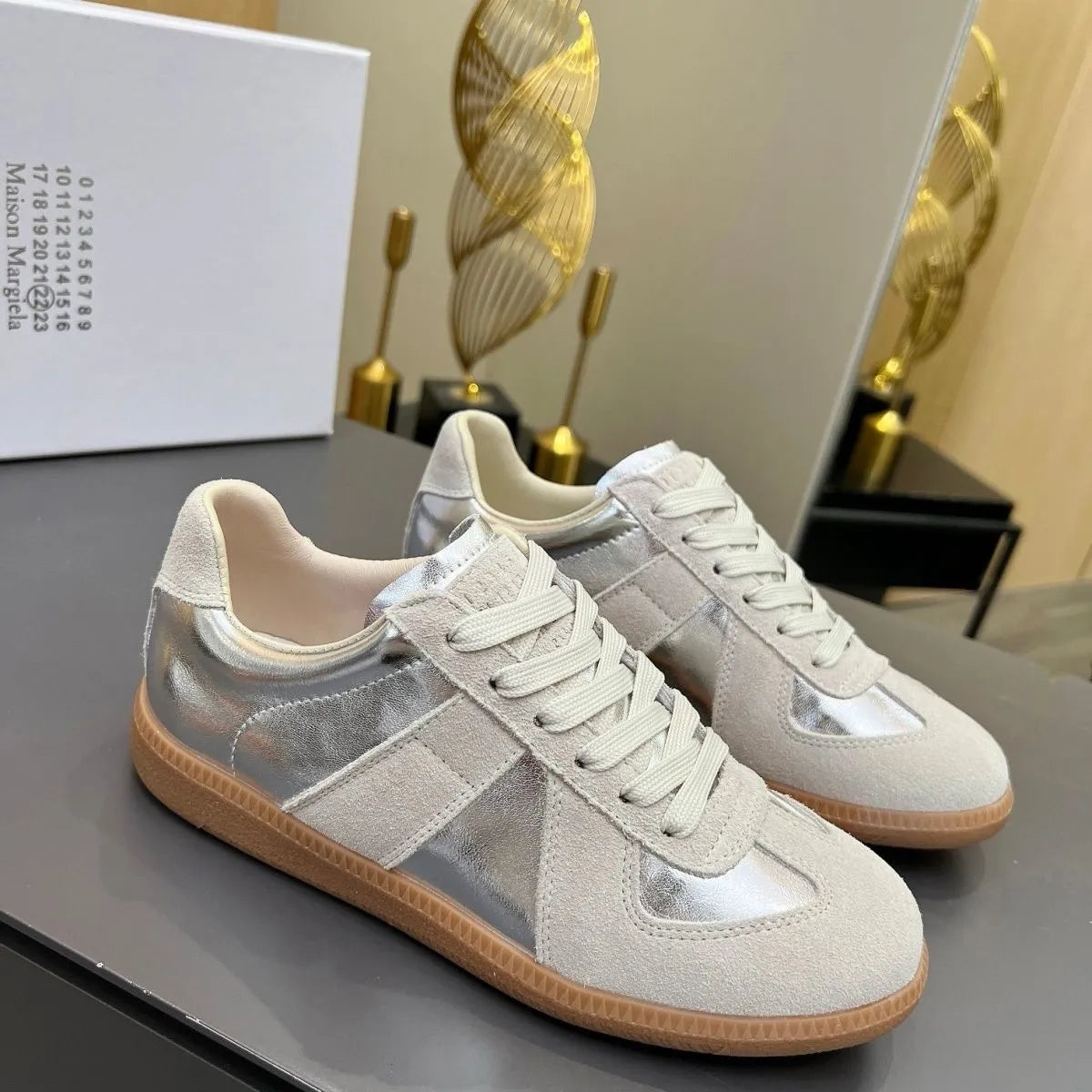 new style dress shoe margiela women Casual shoes Outdoor sneaker MM6 walkman Designer basketball trainer maisons men travel hike loafer tennis sport run