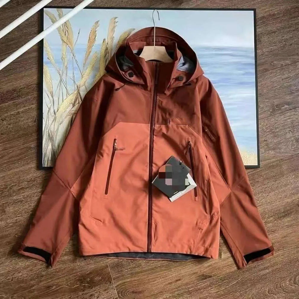 Designer jacket Mens Jacket outdoor zipper jacket Lt Windproof and waterproof mountain skiing Windproof and Breathable Single Layer Hard Shell
