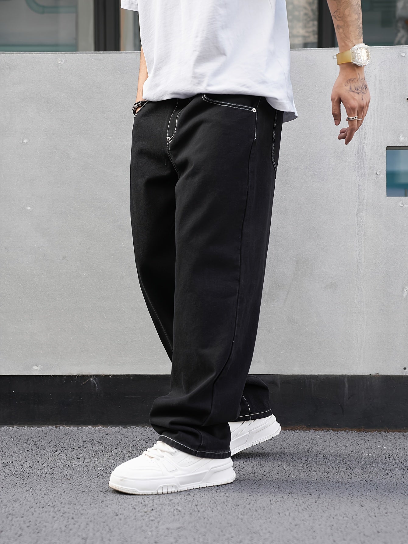 Relaxed Fit Solid Denim Jeans for Men - Comfortable Cotton Blend Pants with Multiple Pockets for Outdoor Activities and Casual Daily Wear - Durable and Breathable Fabric for Year-Round Comfort