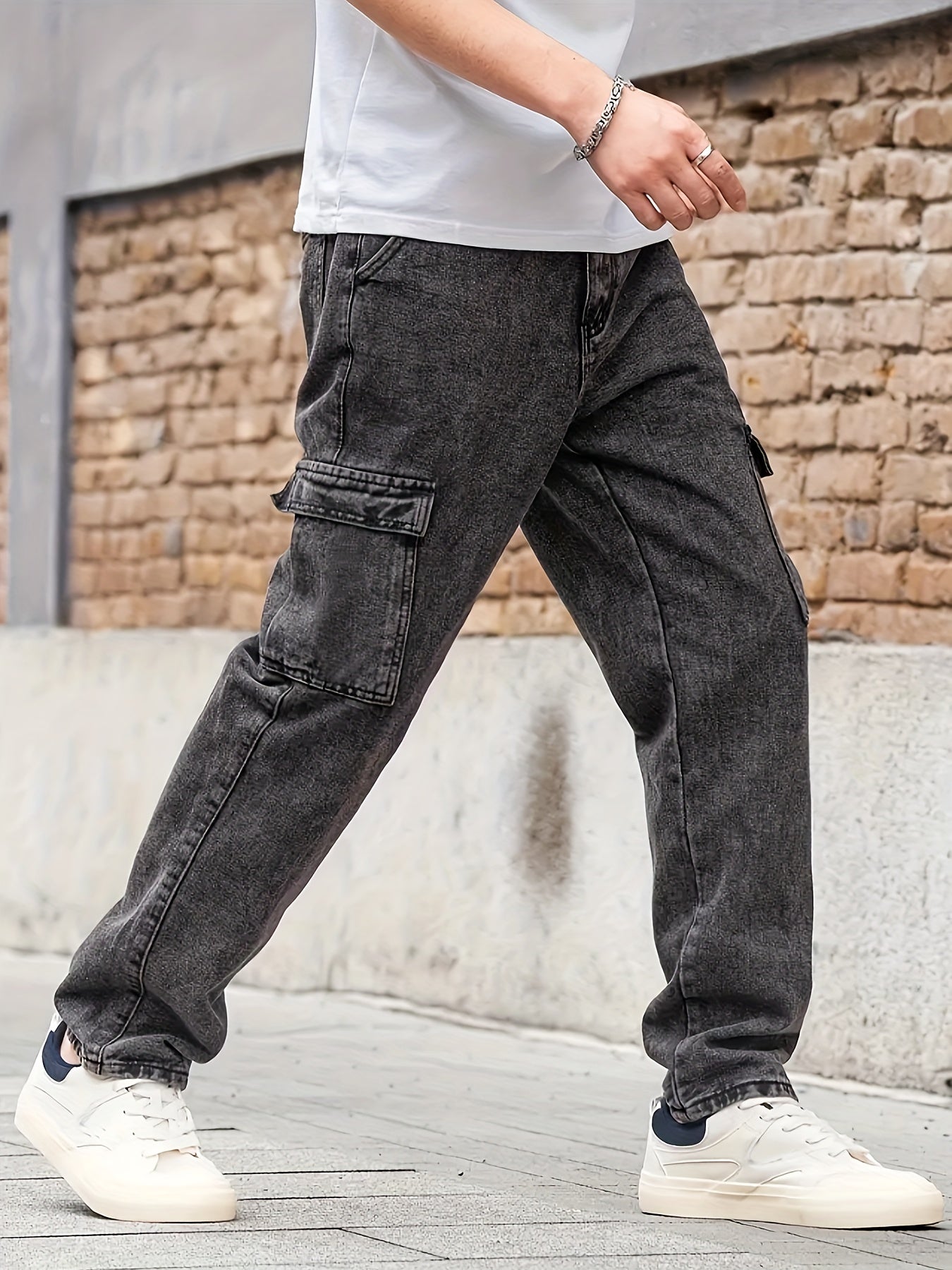 Men's Casual Loose-Fit Jeans - Cotton Blend, Non-Stretch Denim with Pockets, Machine Washable - Perfect for All Seasons