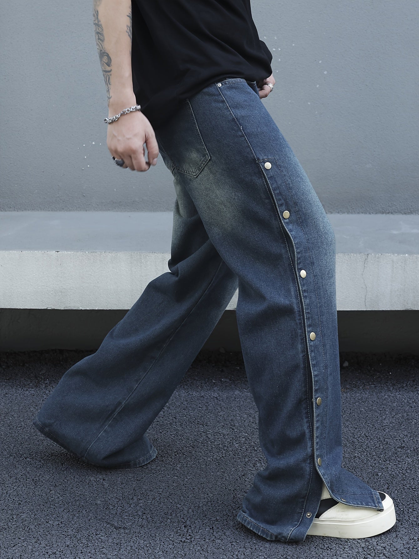 Men's Comfy Loose Fit Wide Leg Jeans - Stylish Fancy Button Detail, Soft Denim, Breathable, Street Style Fashion, Perfect for Casual Daily Wear