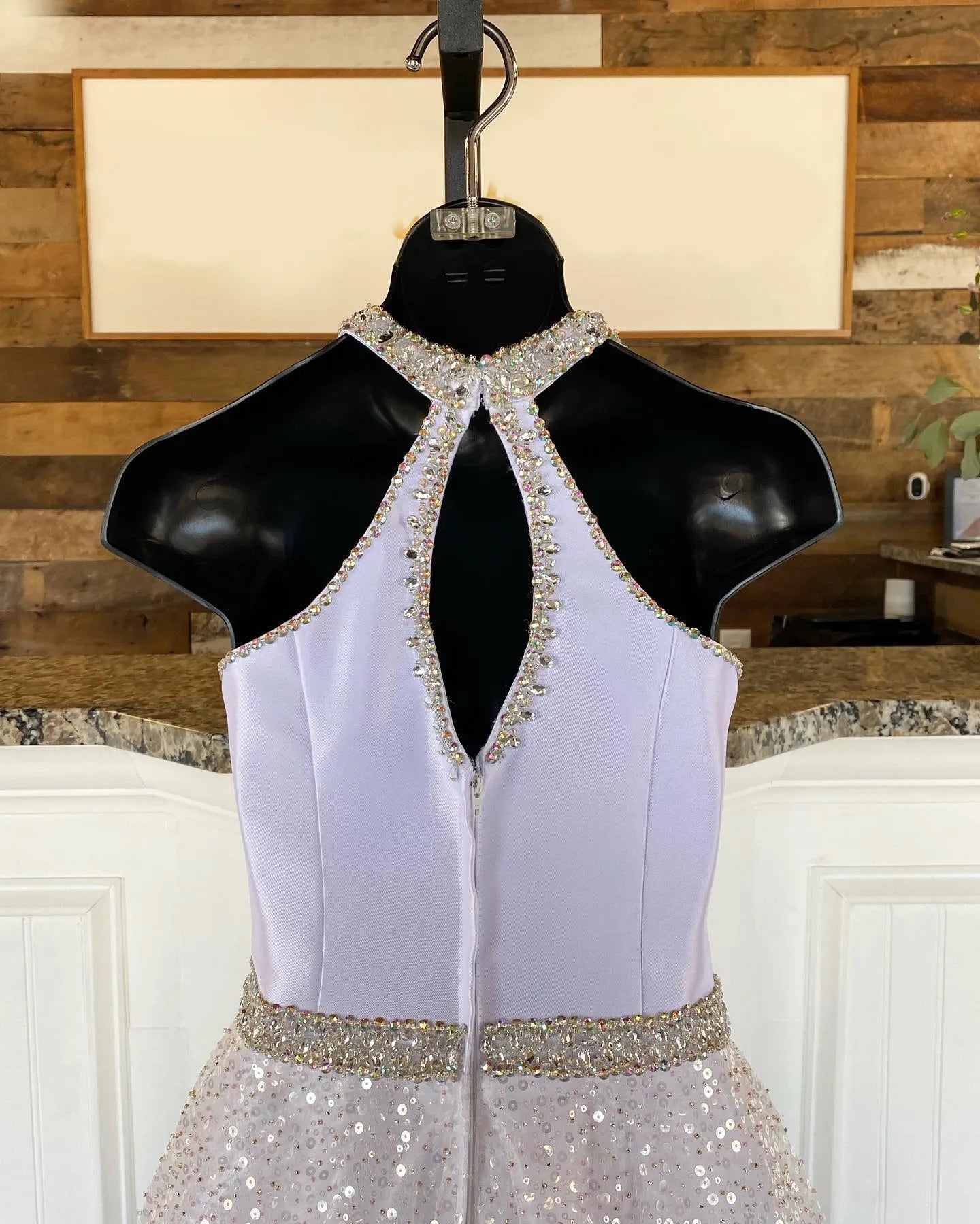 Little Miss Pageant Dress for Teens Juniors Toddlers Sequins White Long Kids Gown Formal Party Beading Halter Neckline rosie Custom-Made Keyhole Back