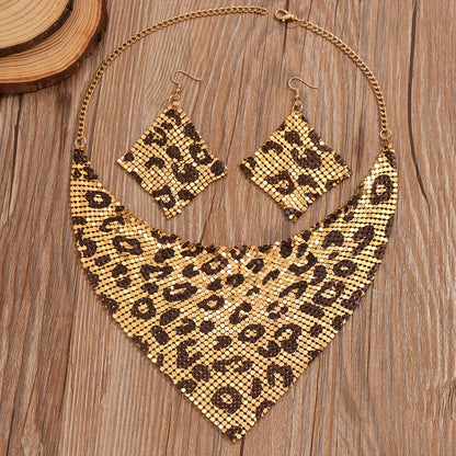 Leopard Print Glamour Jewelry Set - 3-Piece Bib Necklace & Dangle Earrings - Timeless Vintage Style for Fashion-Forward Women - Perfect Accessory for Banquets, Daily Wear, Beach Parties, and Music Festivals